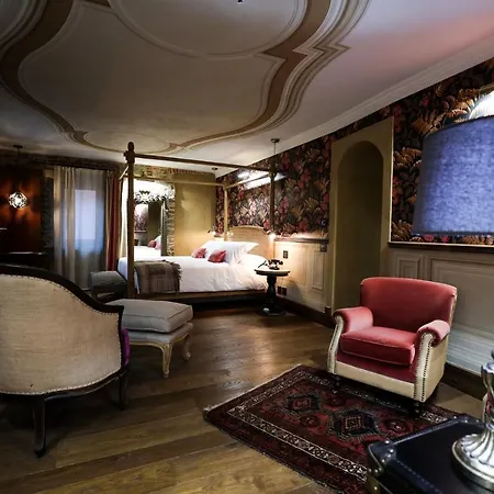 La Piazzetta degli Artisti - Boutique B&B-3